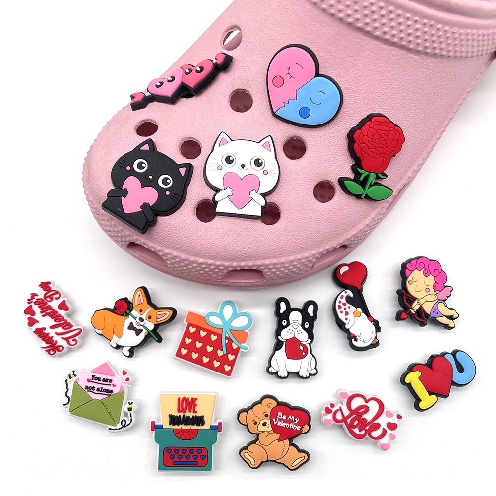 Anime Desenho Dos Namorados Encantos De Sapato Para Crocs Jibbitz Fit