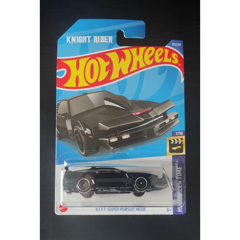 Hot Wheels K I I T Super Pursuit Mode Knight Rider HCV39