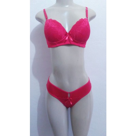 Lingerie vermelha sutiã de bojo e renda calcinha confortável P M G