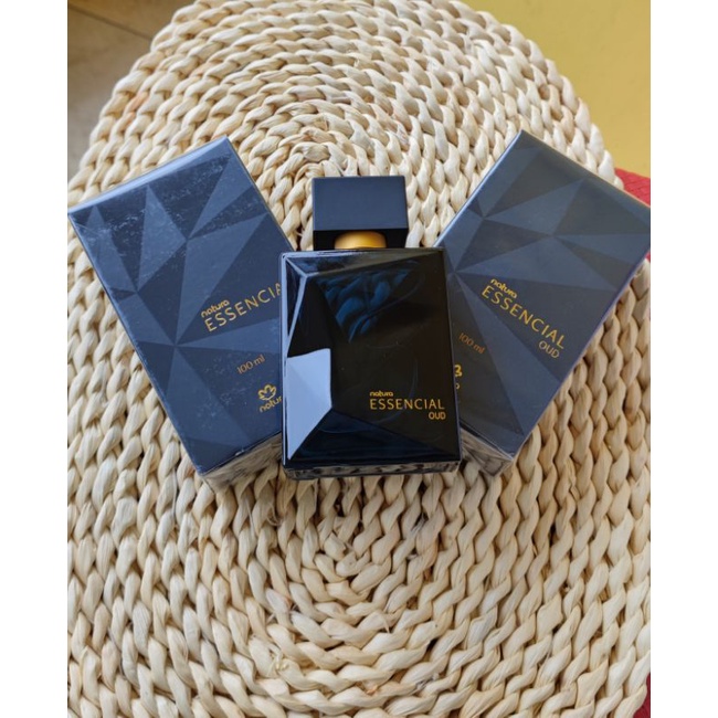 Deo Parfum Essencial Oud Masculino Ml Shopee Brasil