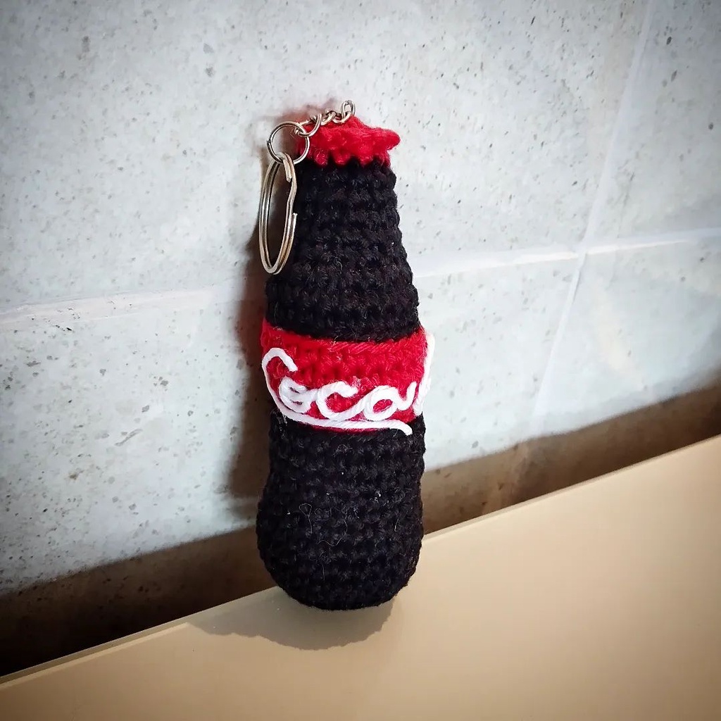 Chaveiro em crochê Coca Cola Shopee Brasil