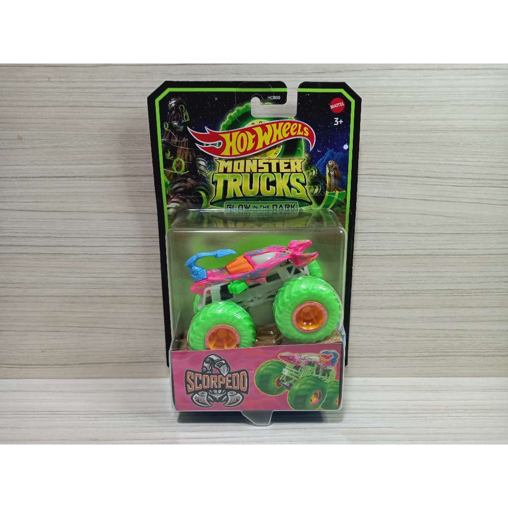 Hot Wheels Monster Trucks Que Brilha No Escuro Scorpedo Mattel