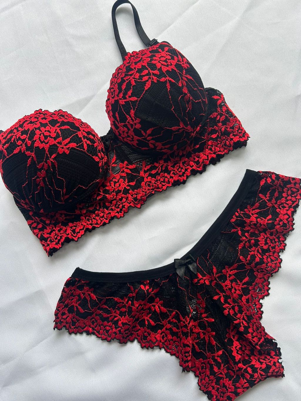 Lingerie Soutien Bojo Calcinha Renda Conjunto Luxo Sexy Sensual