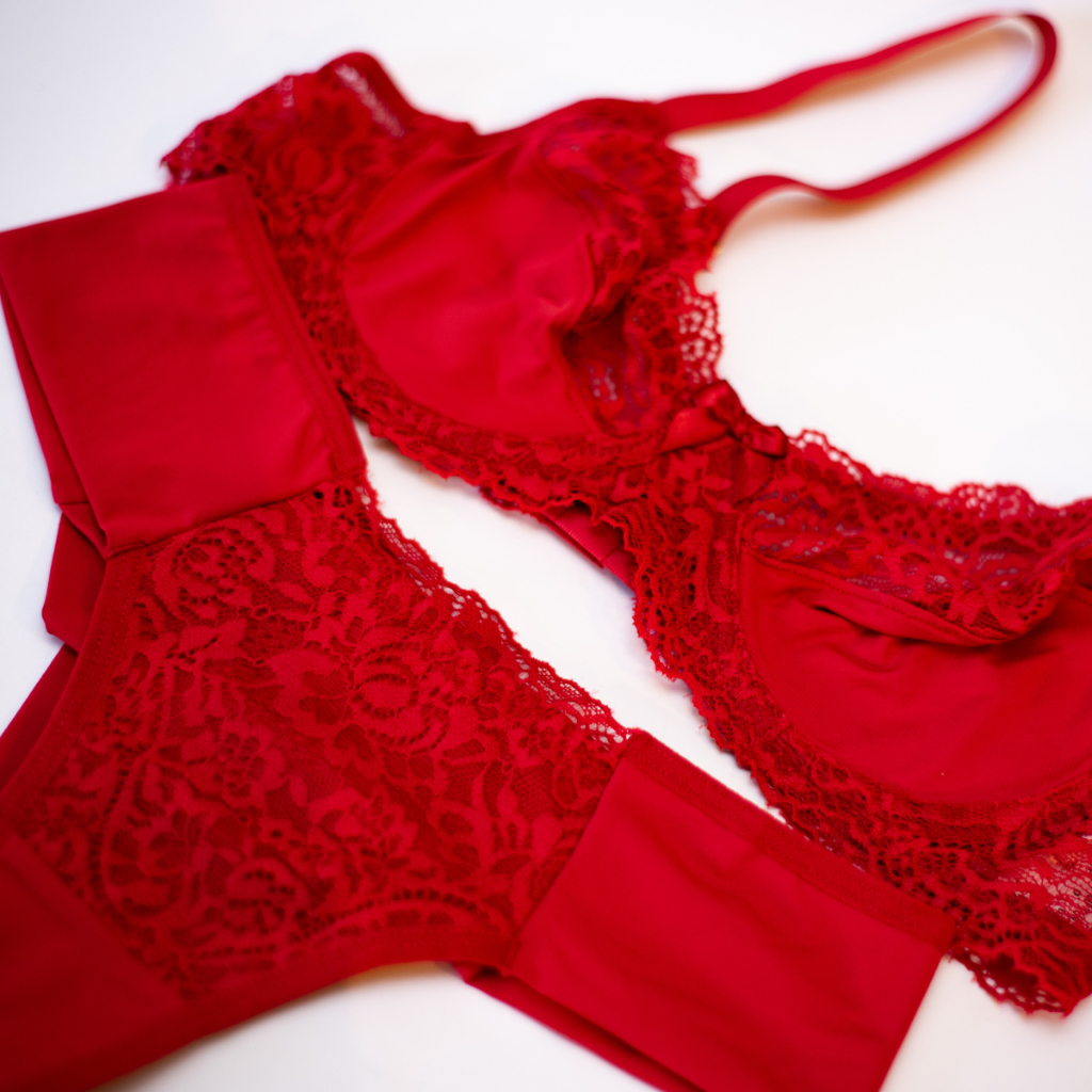 Kit 2 Conjunto Lingerie Renda Calcinha e Sutiã Sem Bojo Aro