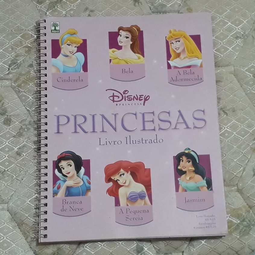 Álbum de Figurinhas Disney Princesas 2006 Completo leia a descrição