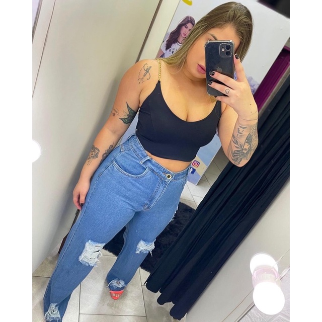 Calça jeans feminina wide leg rasgada pantalona detonada boca de sino