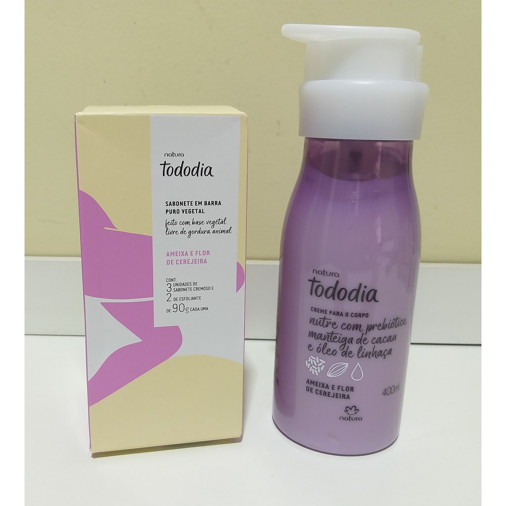 KIT NATURA HIDRATANTE 400ML CAIXA 5 SABONETES TODO DIA AMEIXA E