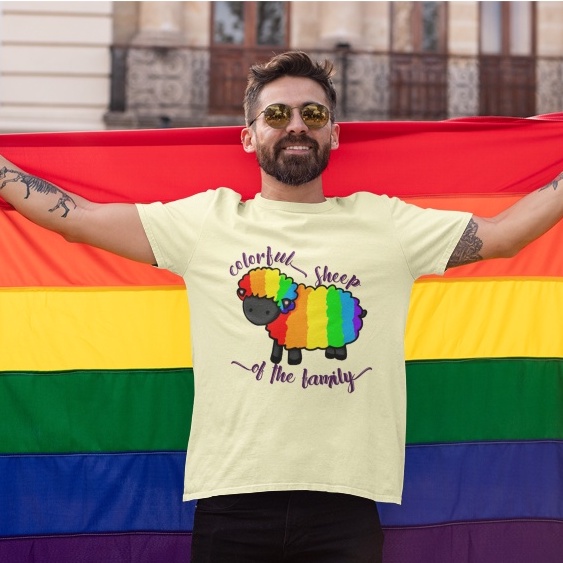 Camiseta Unissex Lgbt Gay Ovelha Colorida Da Familia Pride Colorful