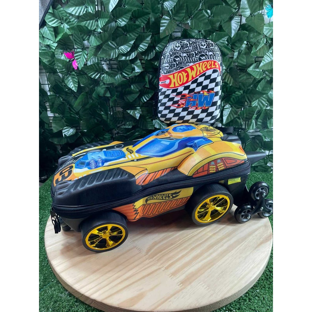 Mochila Escolar Rodinhas 3D Hot Wheels Dune A Soar Dourada
