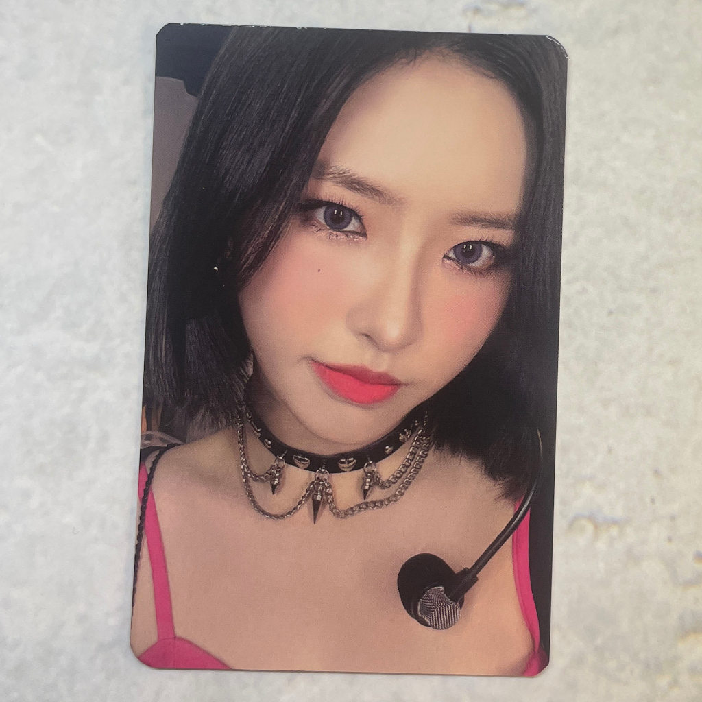 Olivia Hye Oficial MMT Photocard Loona 2022 1a Volta Mundial