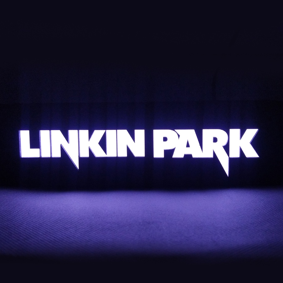 LAMPE LED LINKIN PARK AVEC TELECOMMANDE 200x200x25