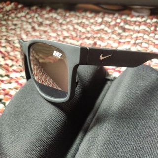 Oculos da best sale nike de sol