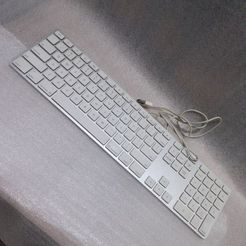 Teclado Apple Mac A1243 Com Defeito (Ler anûncio)