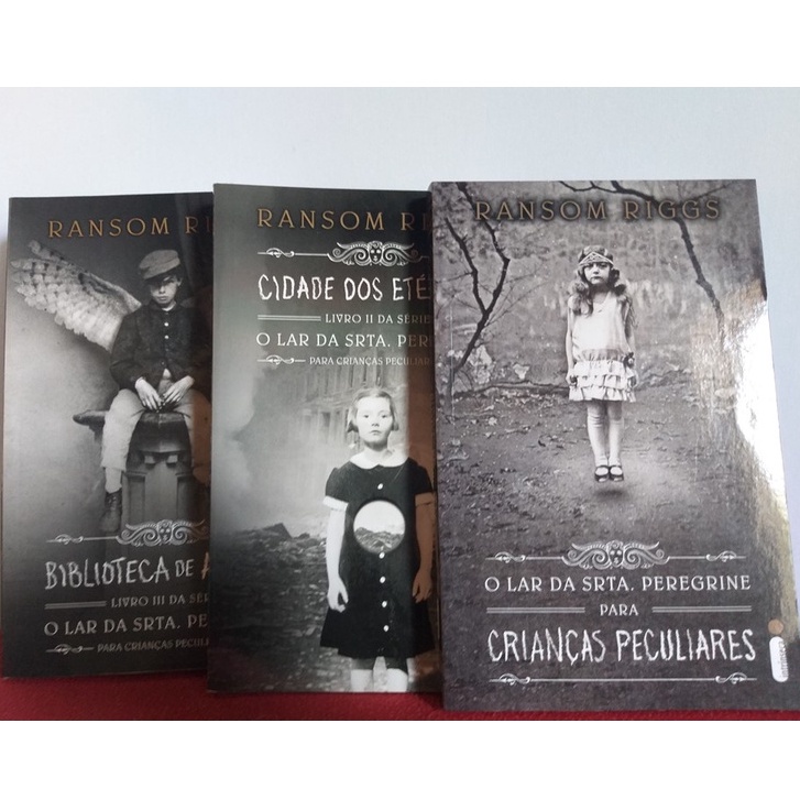 Livro O lar da Srta. Peregrine para Crianças Peculiares | Shopee Brasil