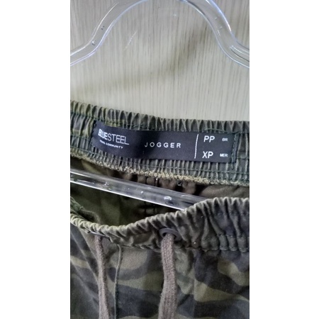 Calça camuflada best sale na renner