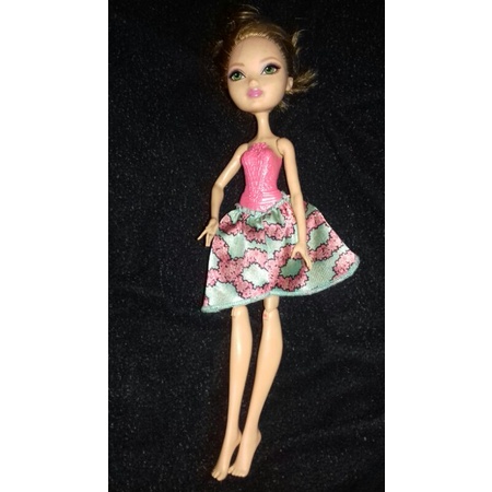 Preços baixos em Mattel Ever After High com Bonecas antigas e