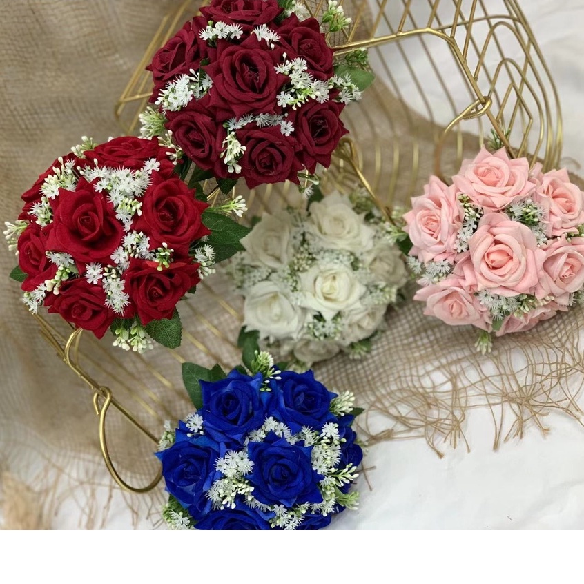 Buquê de Noiva Romântico e delicado casamento civil. com 7 flores