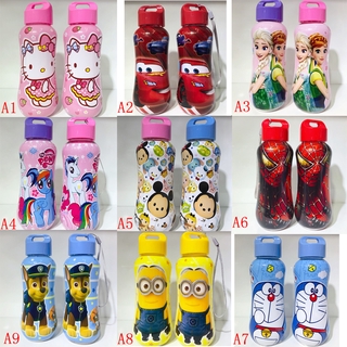 Garrafa De Água De Esportes Dos Desenhos Animados Crianças Reutilizável Garrafa De Plástico À Prova De Vazamento Com Alça Alça Para Gilrs E Meninos 300ml Hellokitty Spiderman Estilos