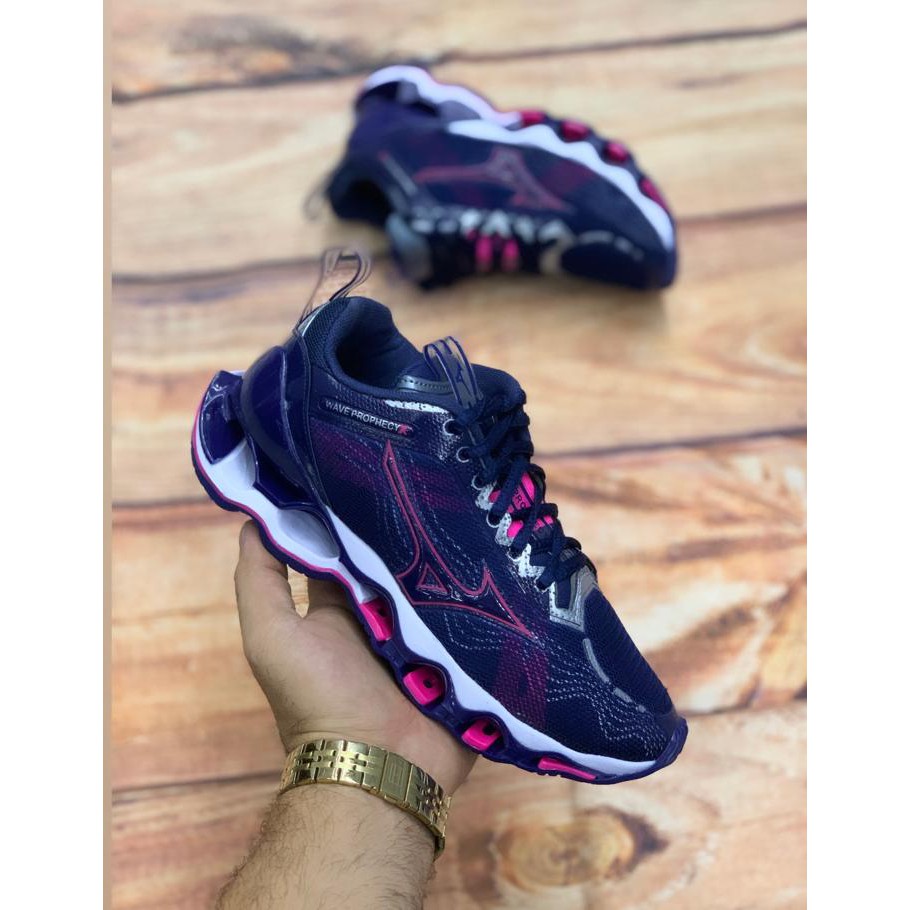 Mizuno moda 2025