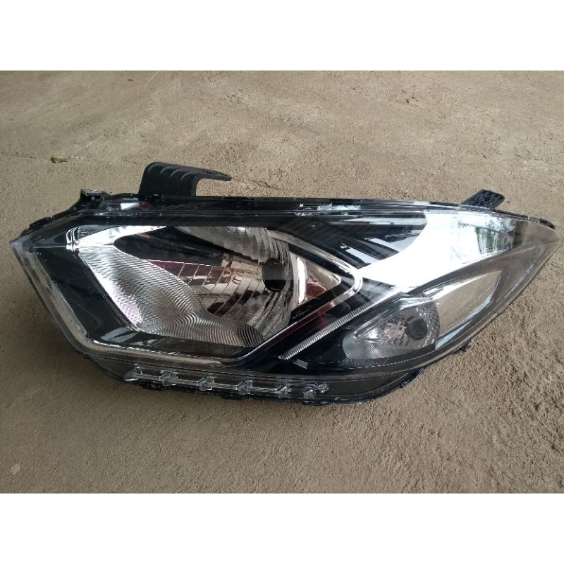 Farol Esquerdo 2018 Com Led Shopee Brasil