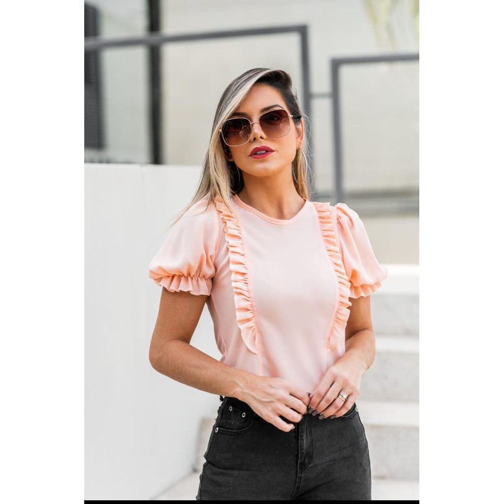 BLUSA SOCIAL CHIQUE COM DETALHES DE PÉROLA E RENDA Blusas Via Bras - Moda  Evangélica