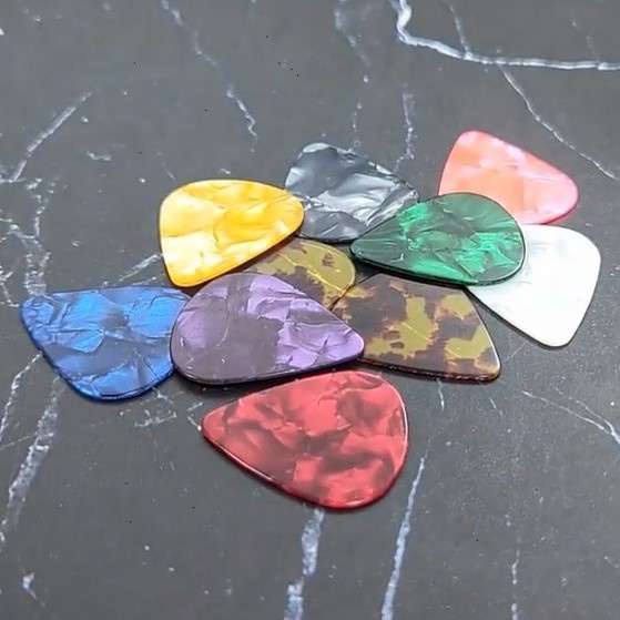 KIT 10/20 Palhetas De Violão Guitarra 0,46mm 0,71mm 0,96mm Cores e Espessuras Mista