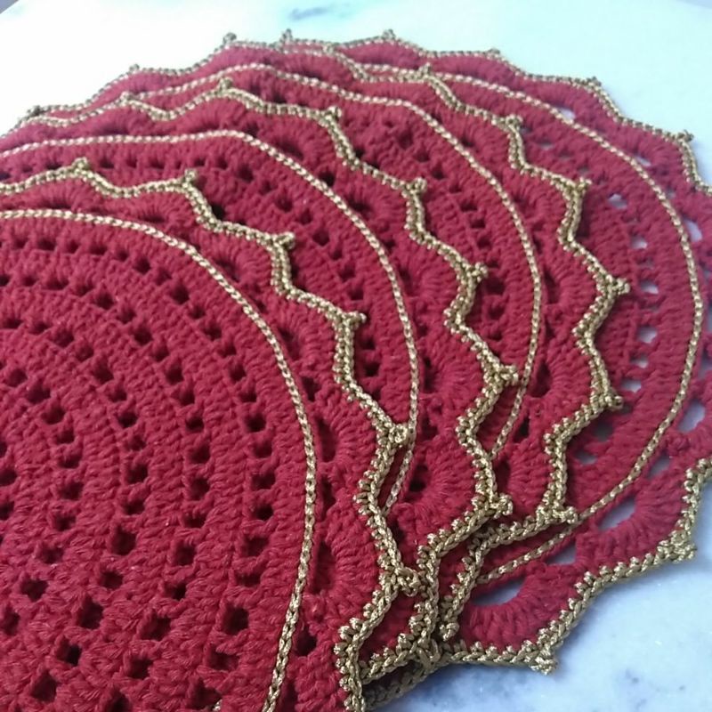 Conjunto 4 sousplat grande em crochê natal vermelho com dourado - envio ...