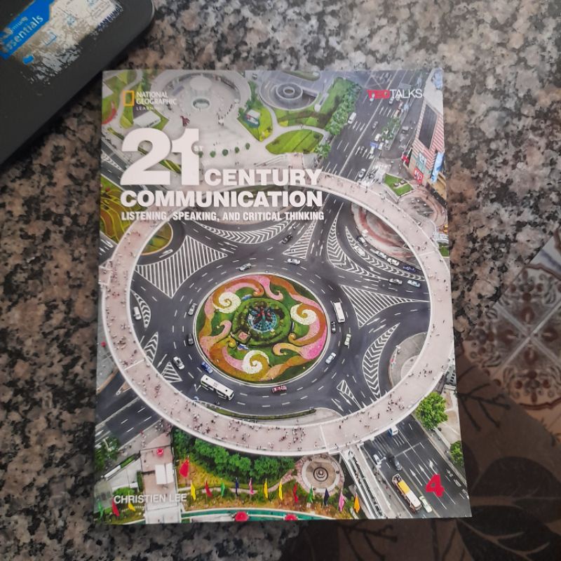 livro de inglês do CNA idiomas ACC1 e ACC2 (curso completo): 21st century communication (national geographic) + hq wuthering heights e great expectations