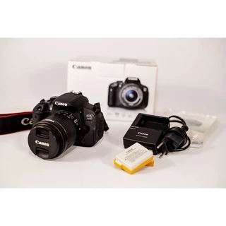 Câmera Canon EOS 700D (T5i) - Kit com Lente 18-55mm