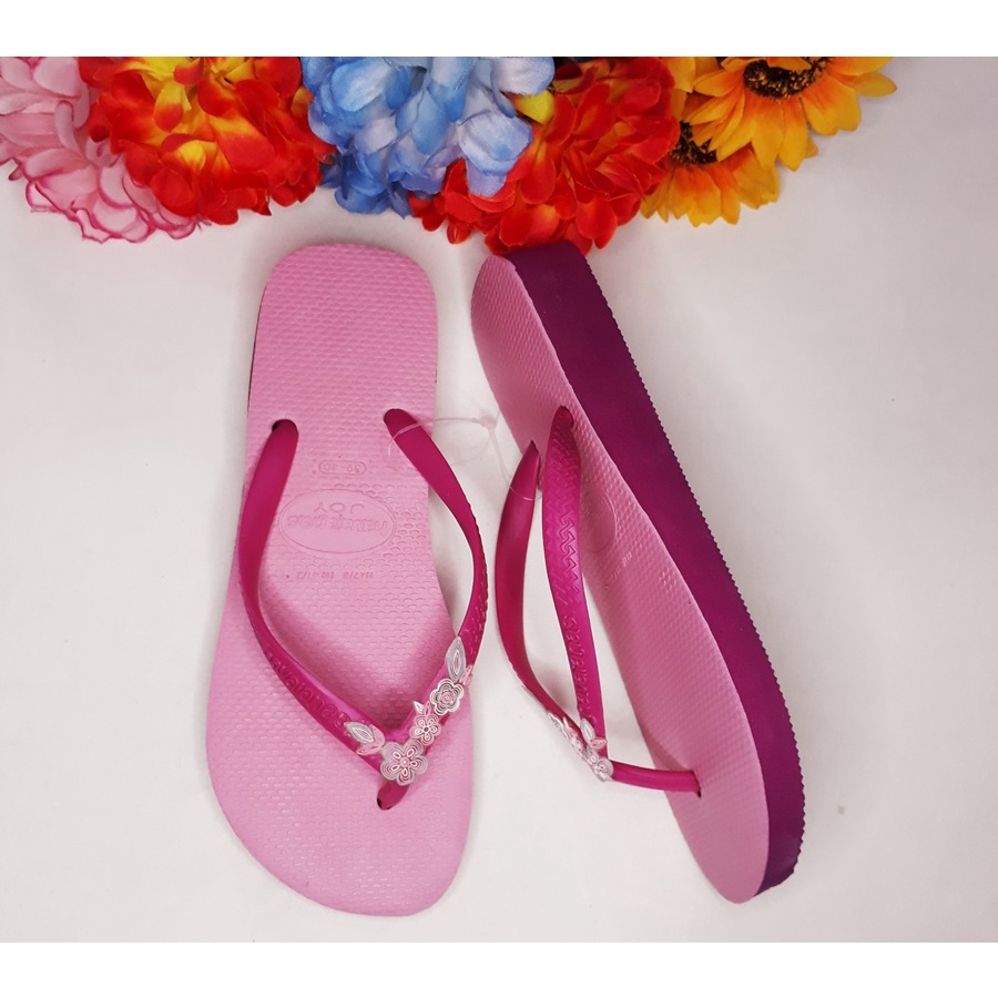 Sandalia havaiana best sale salto anabela