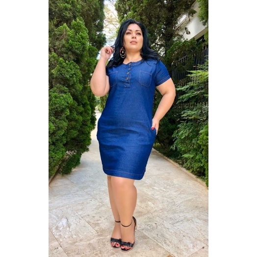 Vestido Longo com Botões e Bolso na Frente Plus Size Jeans