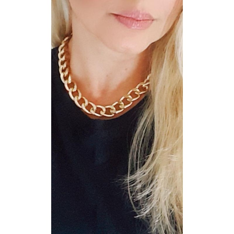 Colar choker corrente dourado ou prateado! | Shopee Brasil