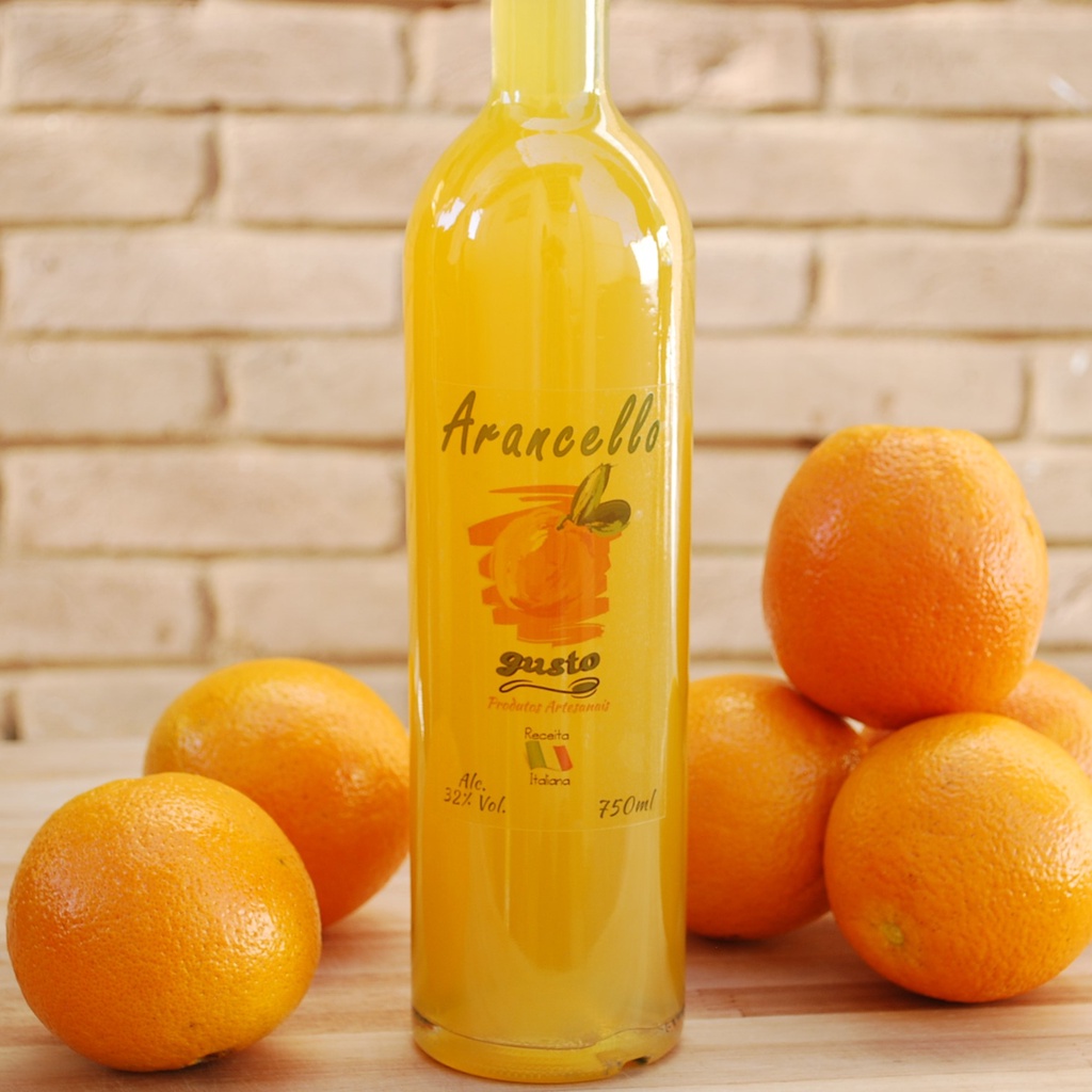 Licor Arancello Tipo Italiano De Laranja 750ml