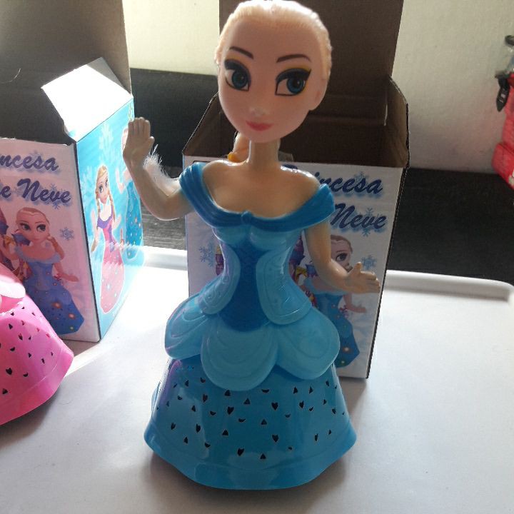 Boneca Frozen - Princesa Elsa Cantora Neve Brilhante Luxo - MP