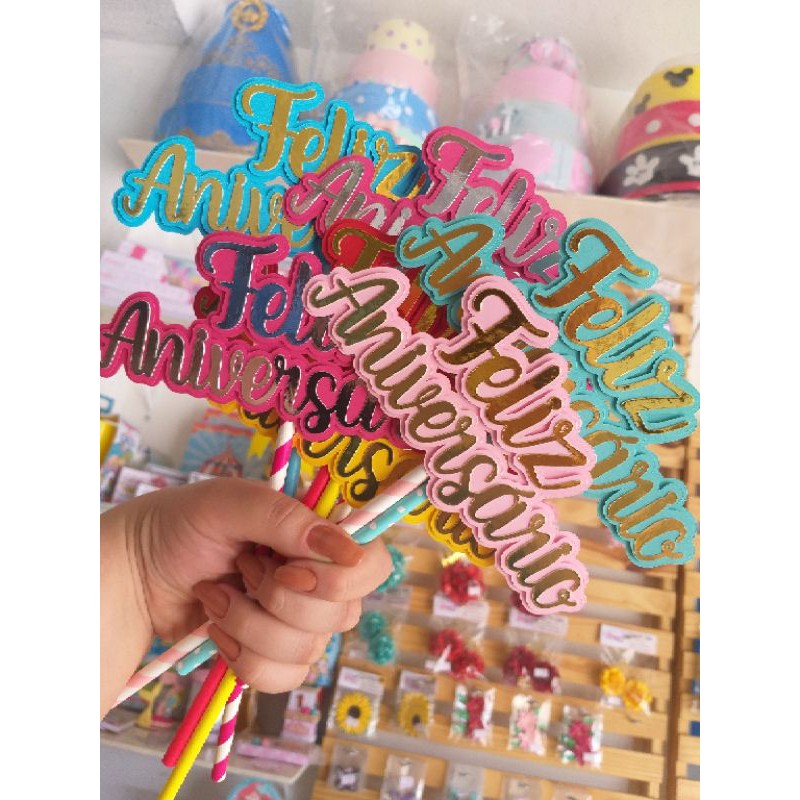 Feliz Aniversário - Topo de Bolo em Camadas