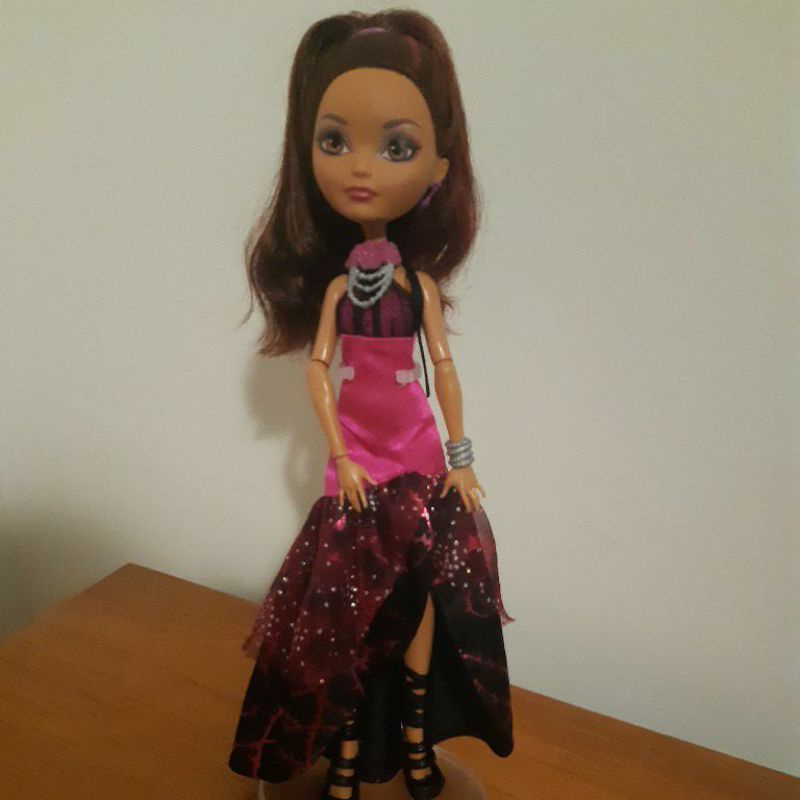 Linda Boneca Ever After High - Briar Beauty -bela Adormecida - R