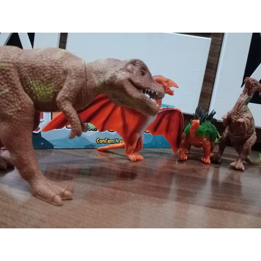 Dino Rex Toy de Brinquedo Anda Música Luz History 4 em Promoção na  Americanas