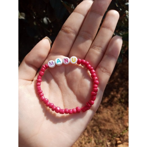 Pulseira de miçangas personalizada com nome infantil | Shopee Brasil