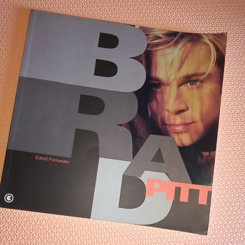 Imagem do produto Livro "Brad Pitt", de Ederli Fortunato, Conrad Editora, novo