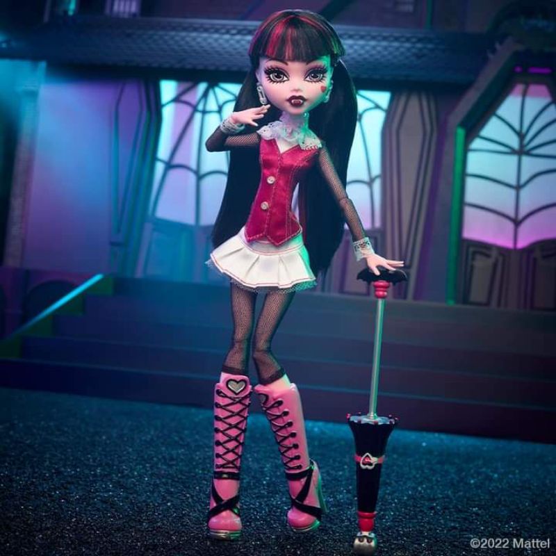 Monster High Draculaura básica relançamento
