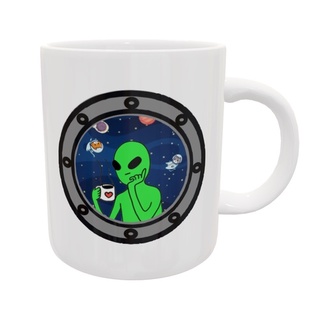 Um alien bonito está trazendo uma xícara de café em um logotipo de