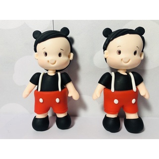 Menino mickey de biscuit