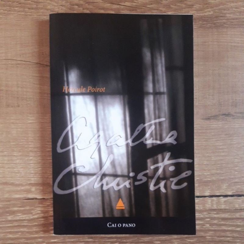 livro Cai o pano de Agatha