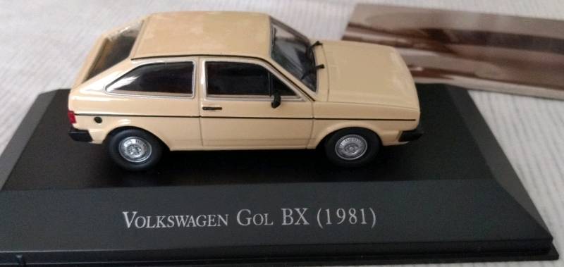 Miniatura Volkswagen gol bx 1981 personalizado rebaixado e com