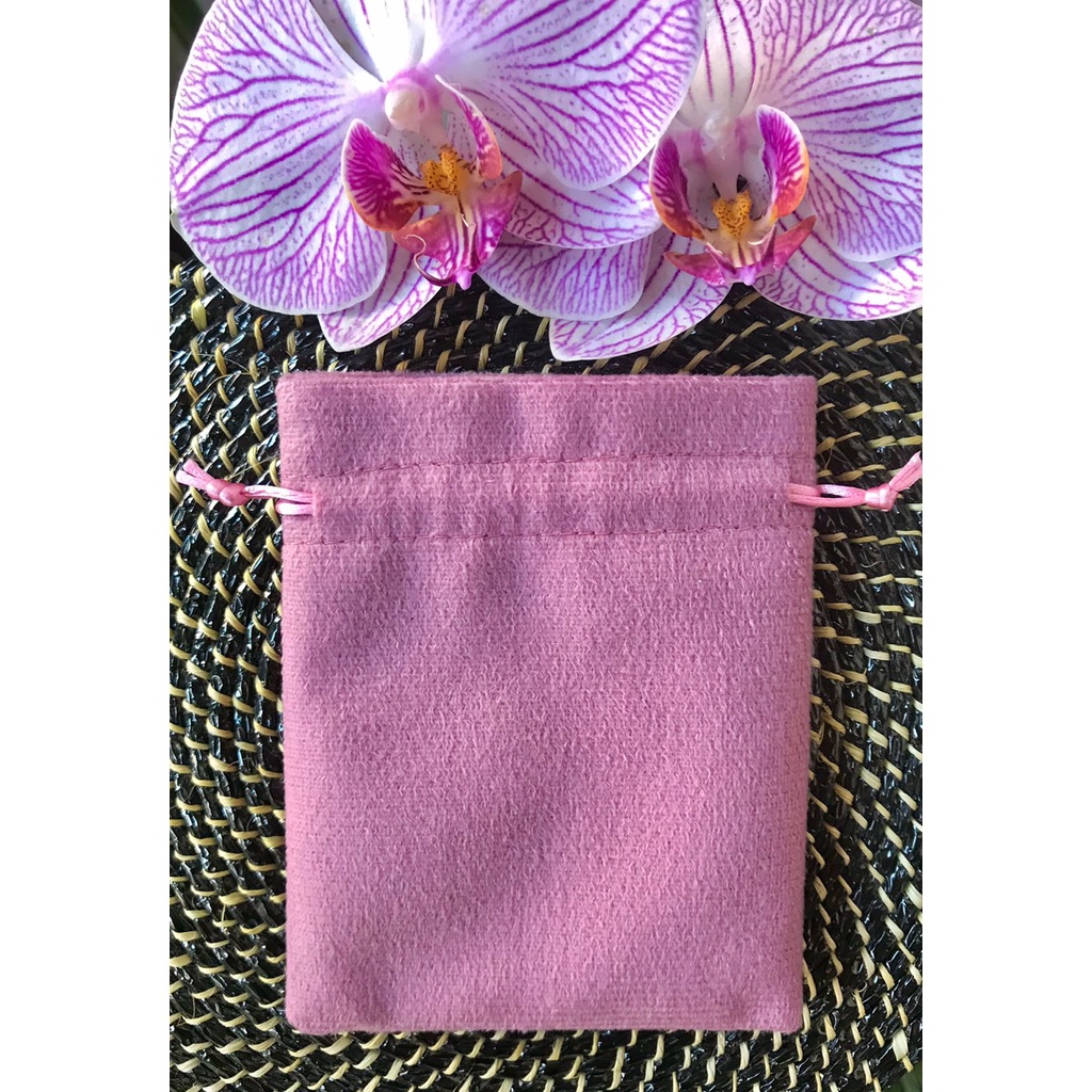 50 Saquinhos 9x12 Suede para semijoiais