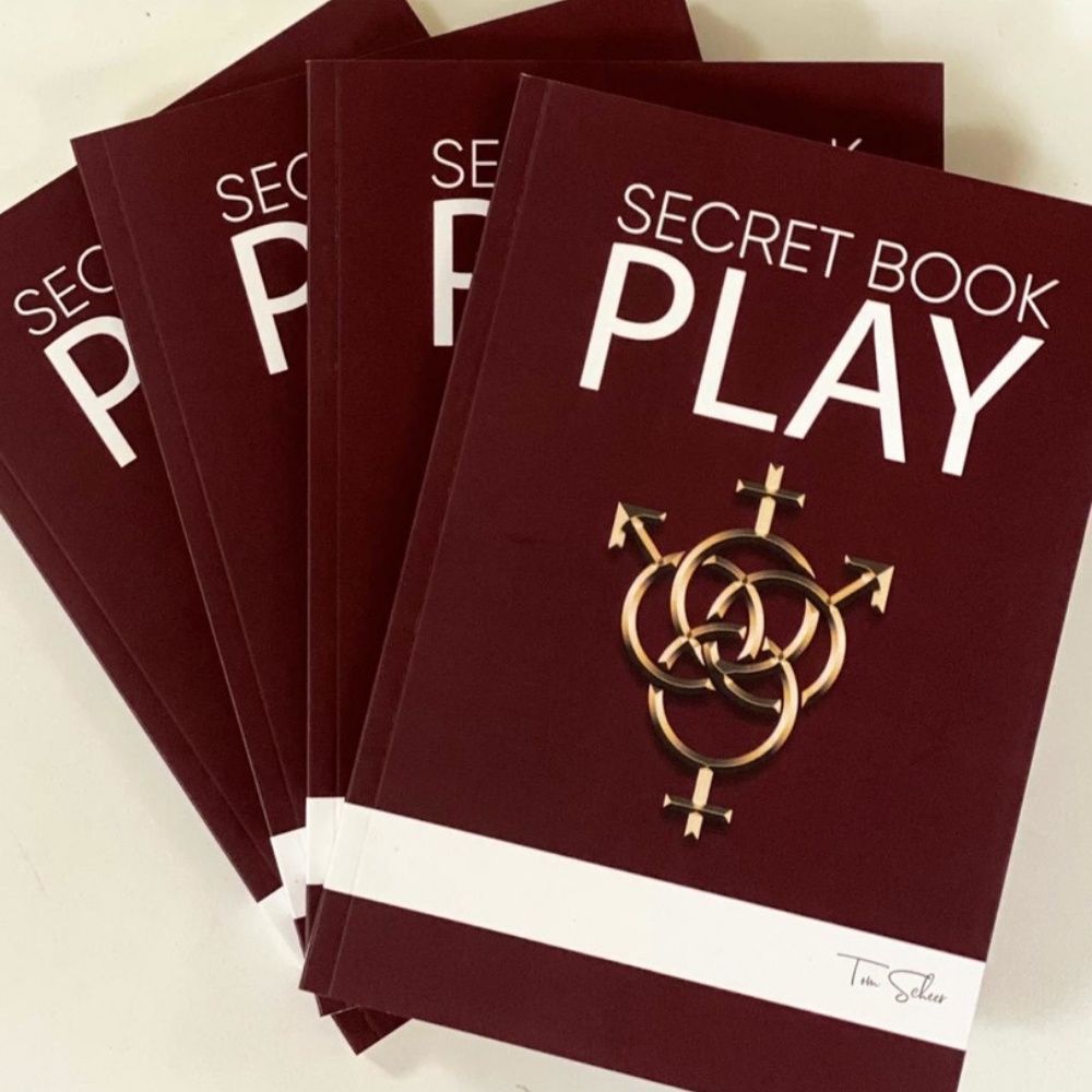 Secret Book Play - Jogo Para Casais - Jogo De Swing - Livro Para  Brincadeira Erótica | Shopee Brasil