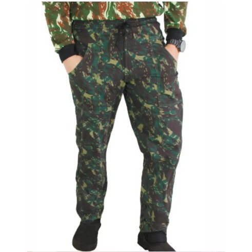 Calça store camuflada brim