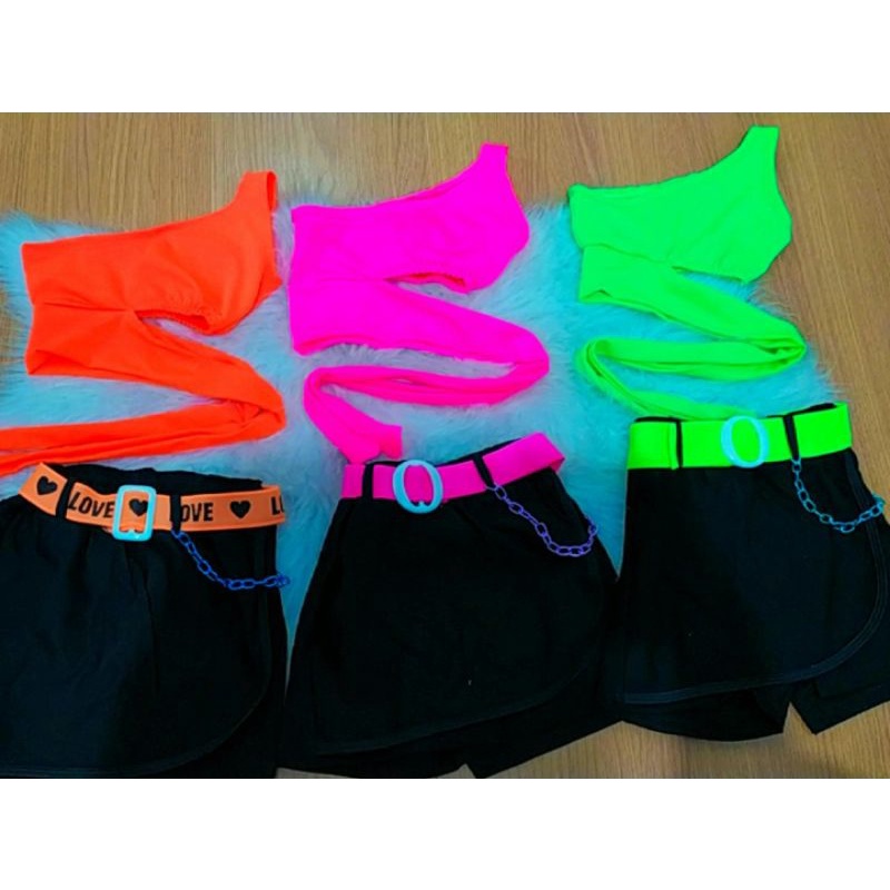 Roupas sale com neon