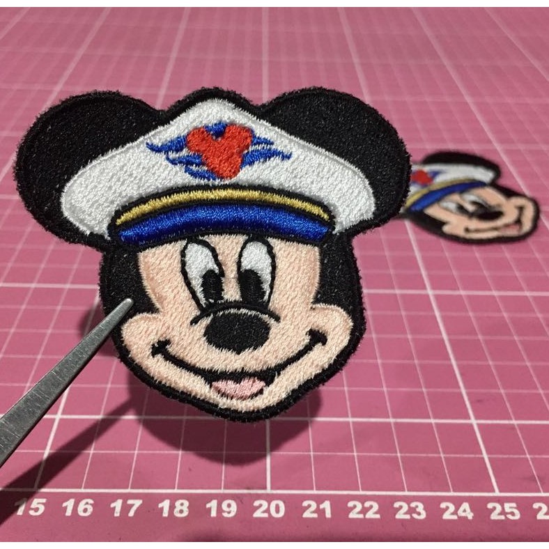 PATCH BORDADO MICKEY