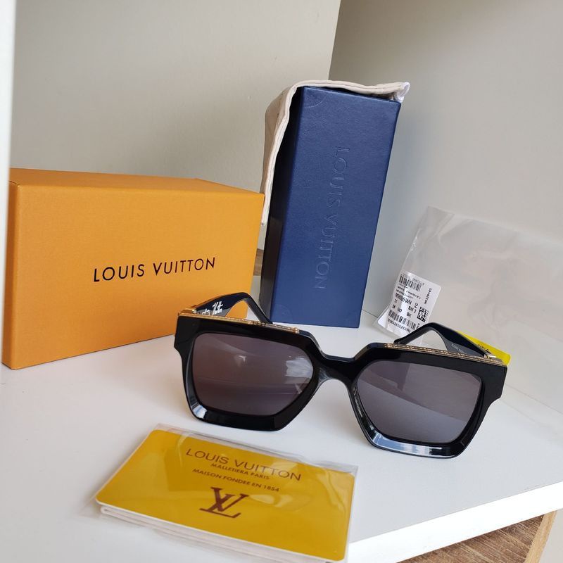 LOUIS VUITTON - Óculos 1.1 Millionaires Preto -USADO